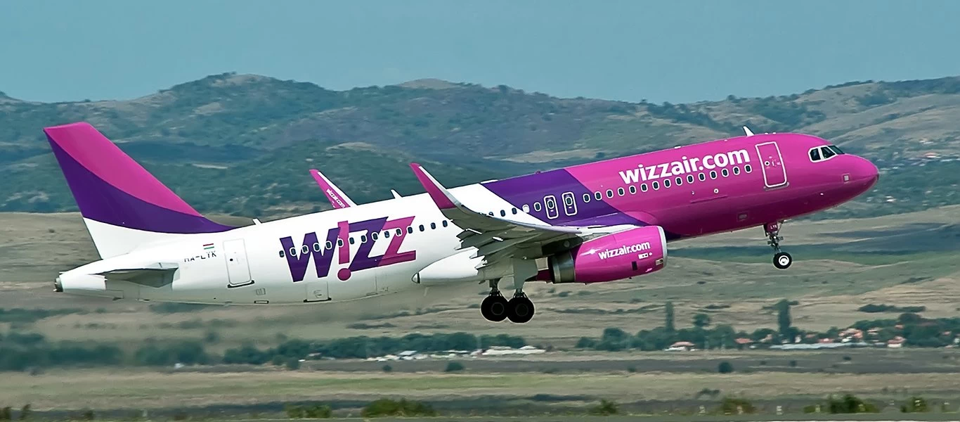 Wizz Air: Χαλαρώνει τους ταξιδιωτικούς περιορισμούς - Ετοιμάζει πτήσεις προς Ελλάδα από τον Ιούλιο